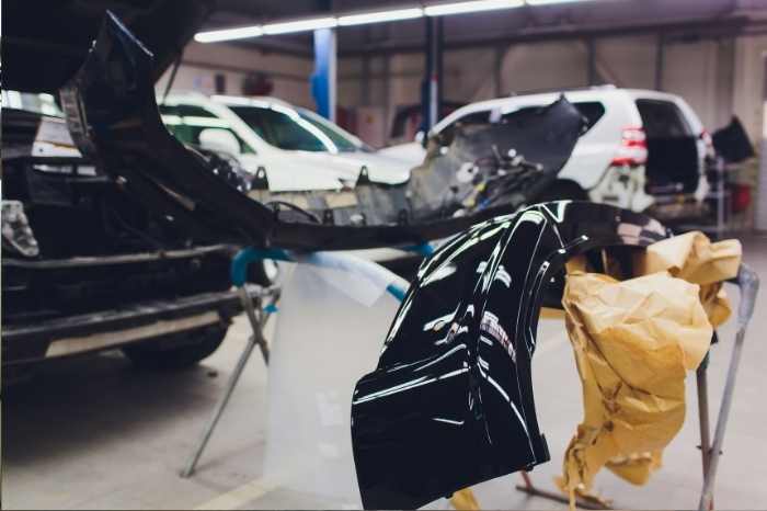 1665562165car-accident-repair-service-in-dubai (1)